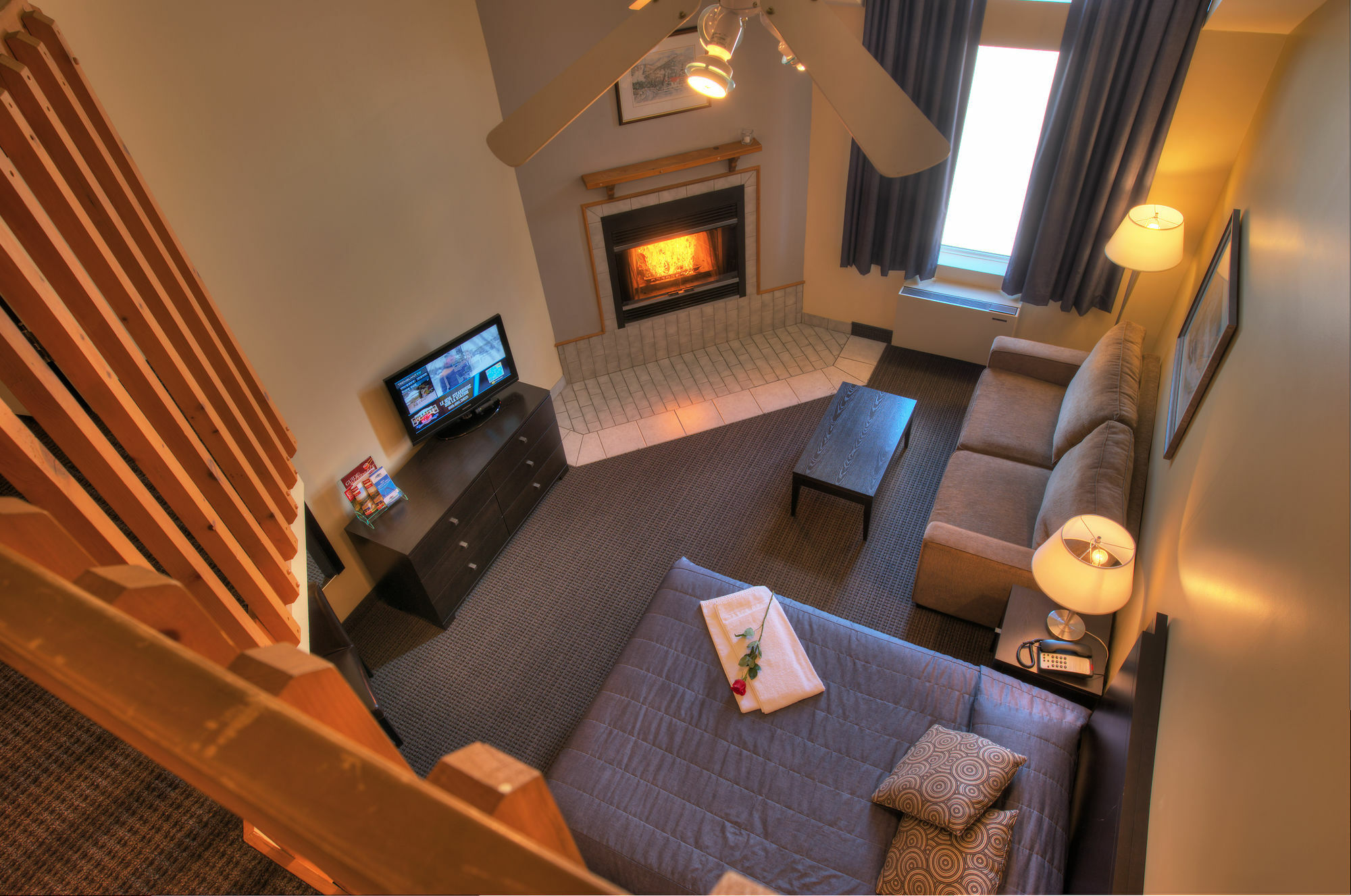 Hotel Vacances Tremblant Мон-Трамблан Екстер'єр фото