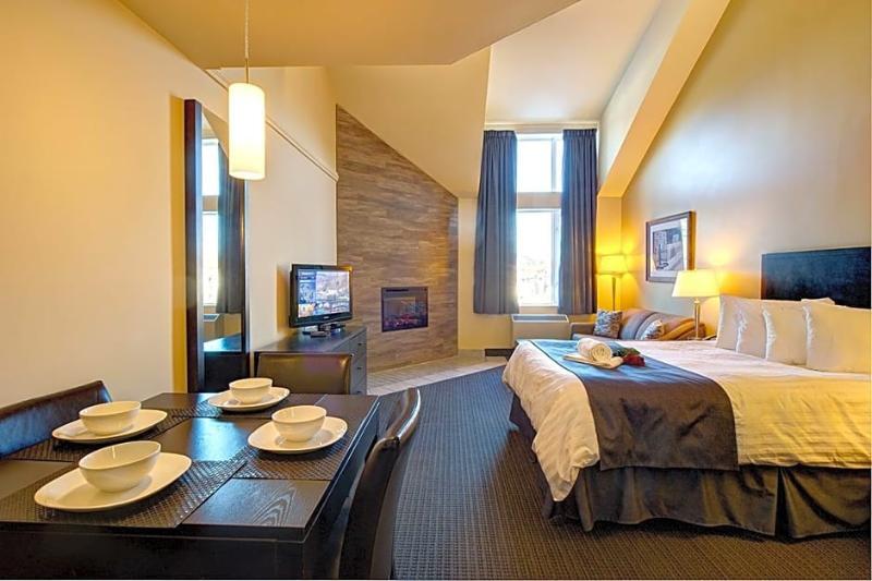 Hotel Vacances Tremblant Мон-Трамблан Екстер'єр фото