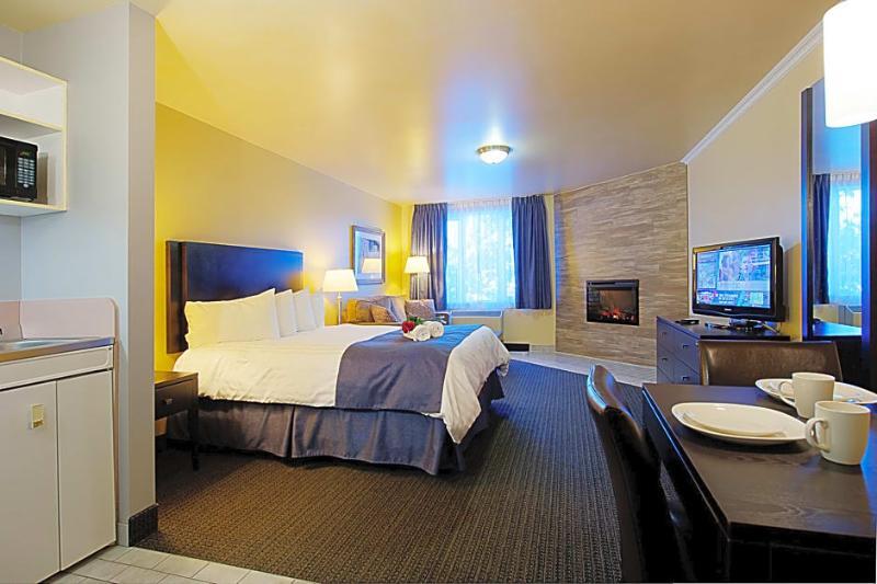 Hotel Vacances Tremblant Мон-Трамблан Екстер'єр фото